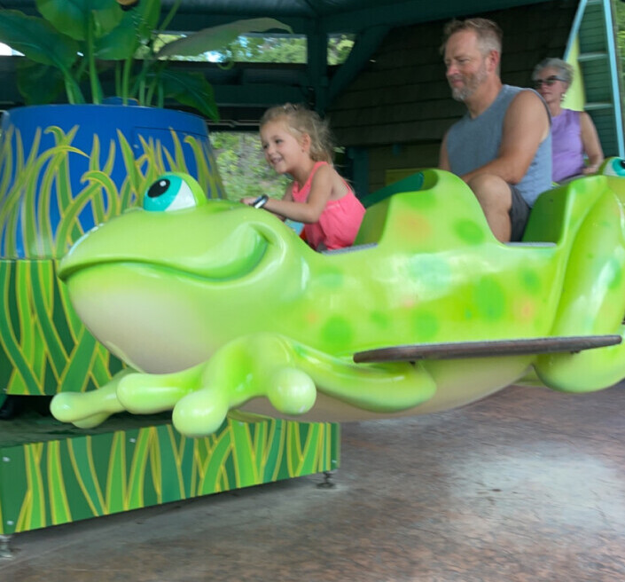 Dollywood kids ride- Frogs and Fireflies.